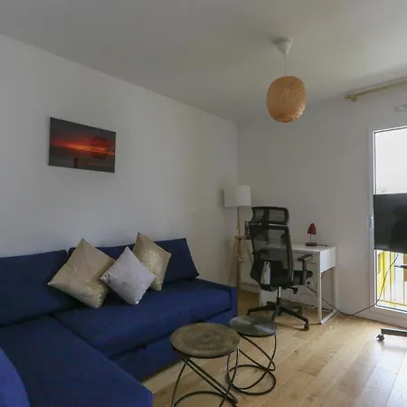 Cozy 60 M On The Outskirts Of Paris جنتيلي